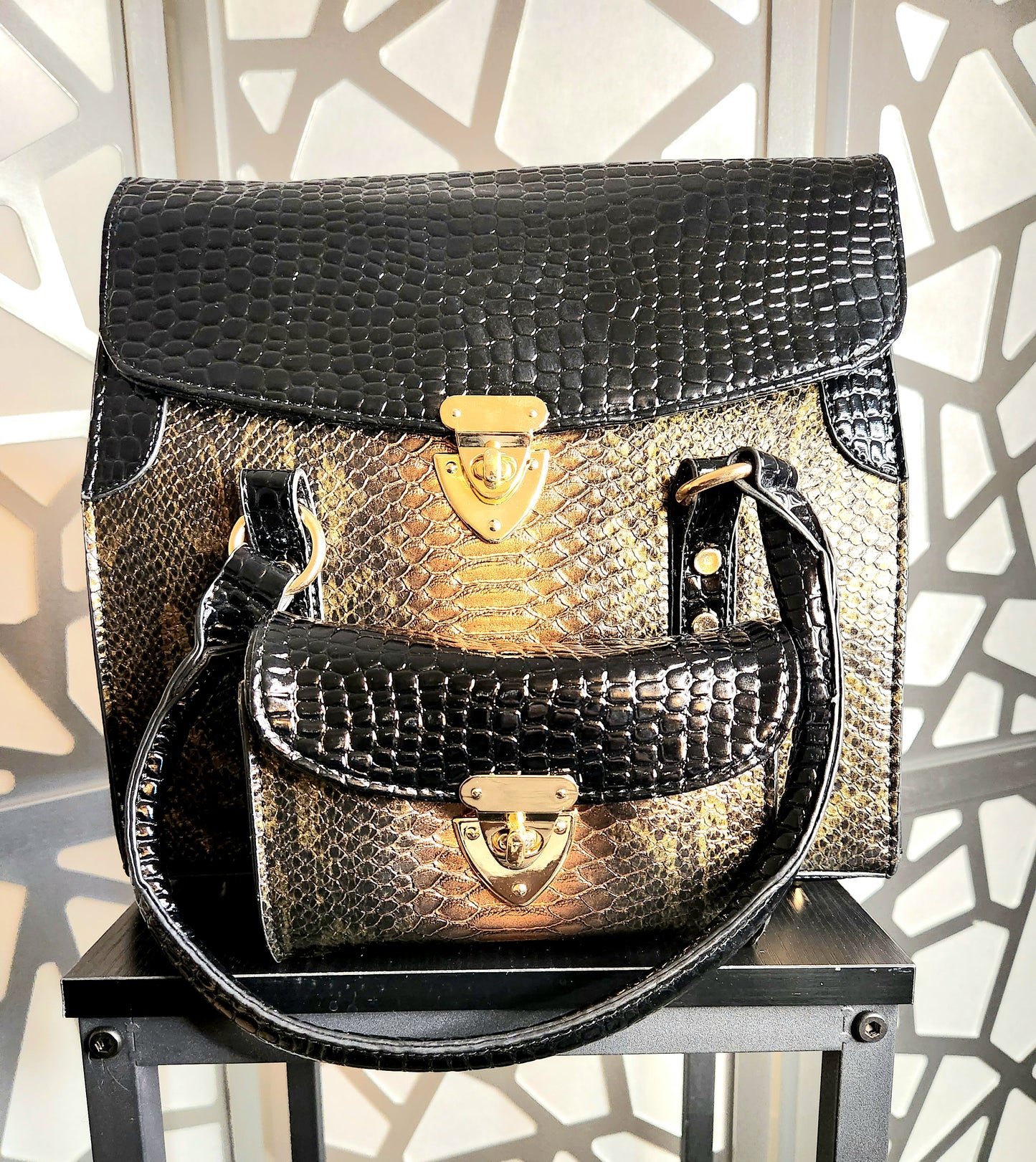 Black Gold Handbag Handbag 2pc (Alligator?)  Purse Black & Bronze Evening Bag Coin Purse Gold Trim Bling